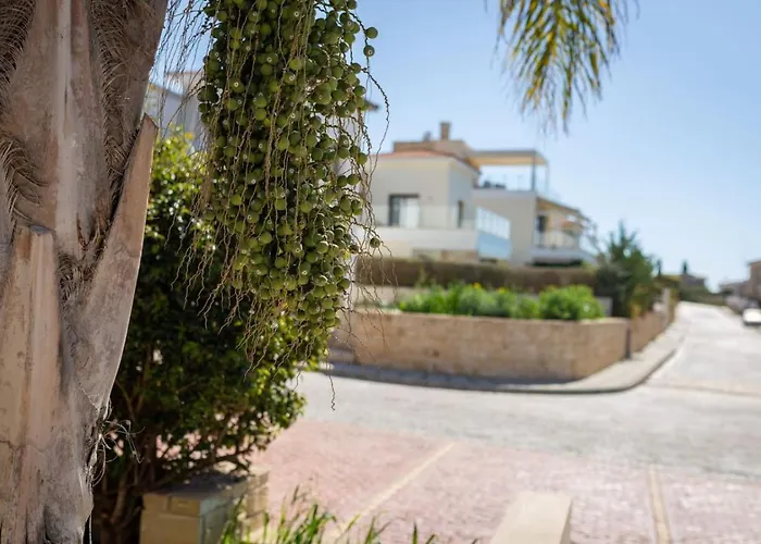 Townhouse Lotus - Modern 2-br Retreat Near The Casa vacanze