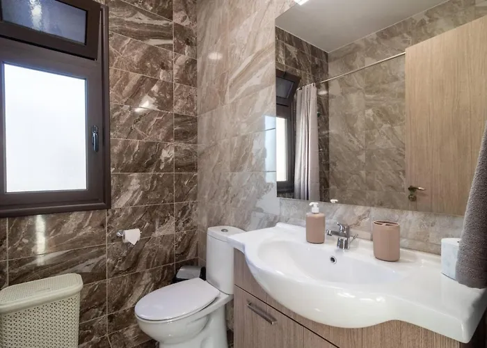 Townhouse Lotus - Modern 2-br Retreat Near The Casa vacanze *