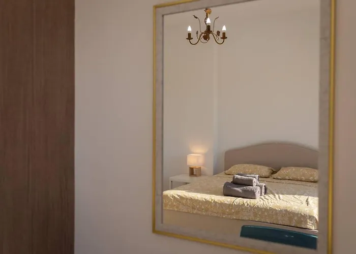 Townhouse Lotus - Modern 2-br Retreat Near The * Peyia