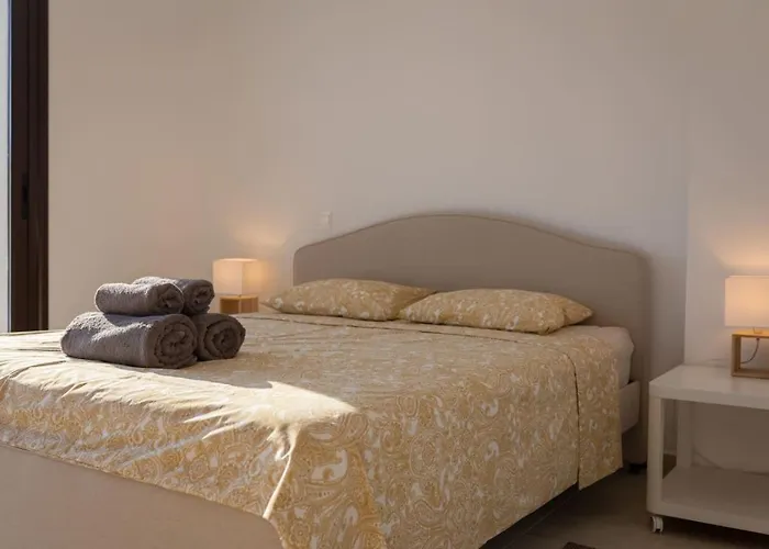 Townhouse Lotus - Modern 2-br Retreat Near The * Peyia