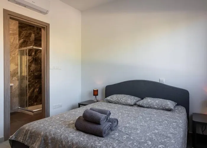 Casa vacanze Townhouse Lotus - Modern 2-br Retreat Near The Peyia