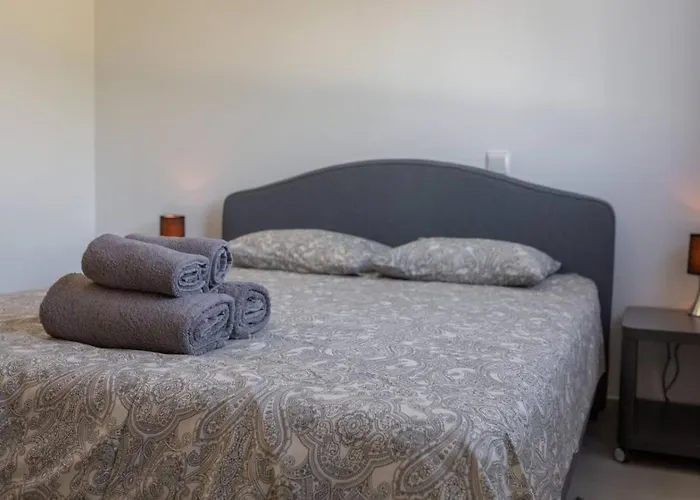 Townhouse Lotus - Modern 2-br Retreat Near The * Peyia