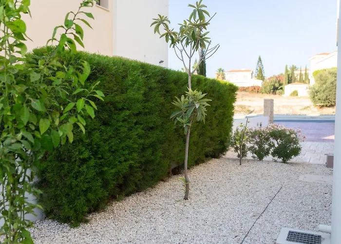 Townhouse Lotus - Modern 2-br Retreat Near The Casa vacanze