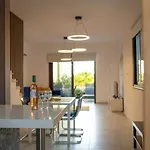 Townhouse Lotus - Modern 2-br Retreat Near The Peyia