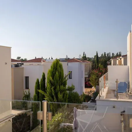 Townhouse Lotus Πέγεια