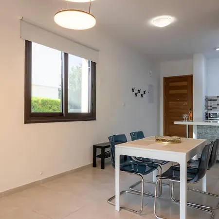 Townhouse Lotus * Πέγεια