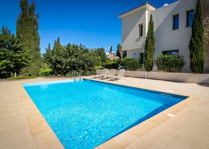 Townhouse Lotus - Modern 2-br Retreat Near The Prázdninový dům *