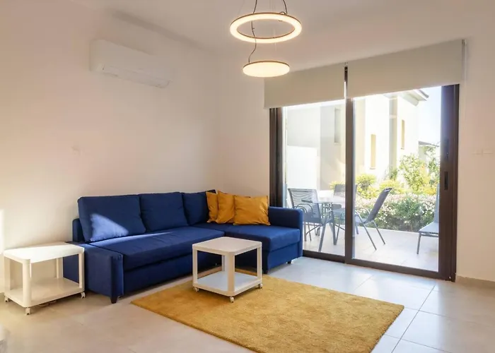 Townhouse Lotus - Modern 2-br Retreat Near The *