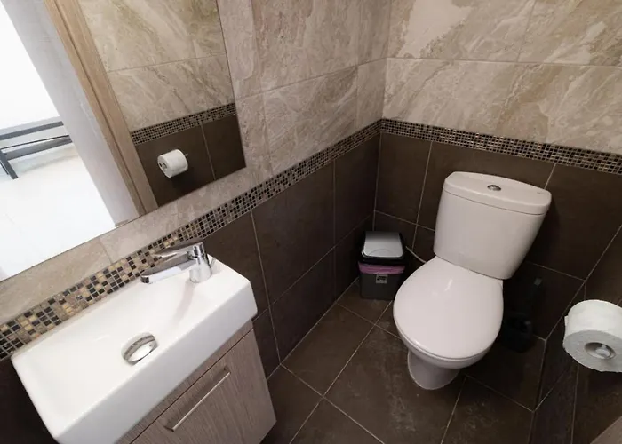 Townhouse Lotus - Modern 2-br Retreat Near The Prázdninový dům Pegeia