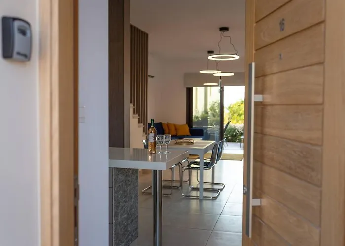 Prázdninový dům Townhouse Lotus - Modern 2-br Retreat Near The Pegeia